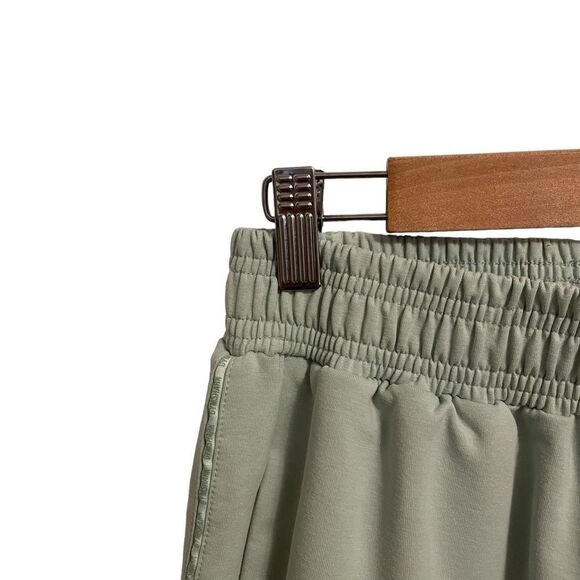 Gymshark Seafoam Green Joggers Ankle Zip Lock Detail Size XS - Picture 3 of 9